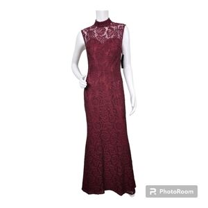 NWT Betsy & Adam Mock Open-Back Burgandy Lace Gown Size 10